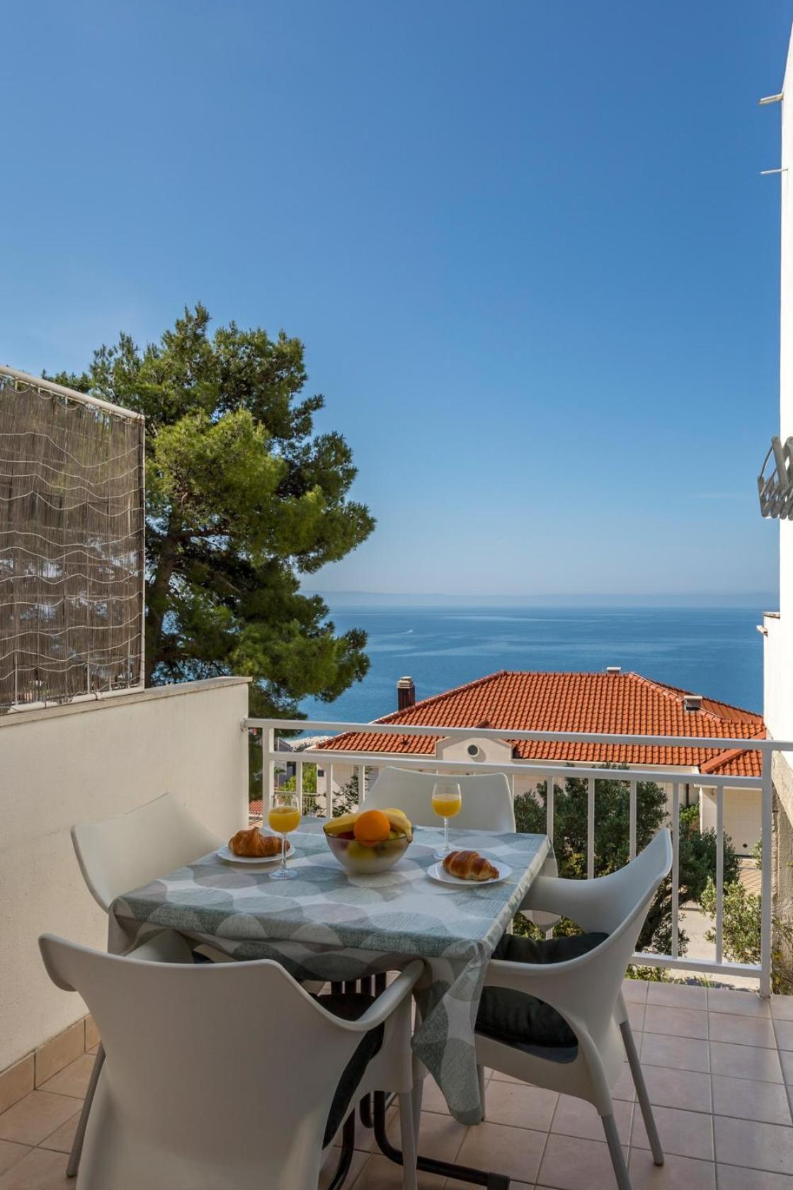 Apartments&rooms with parking space Baska Voda, Makarska - 301 Bagian luar foto