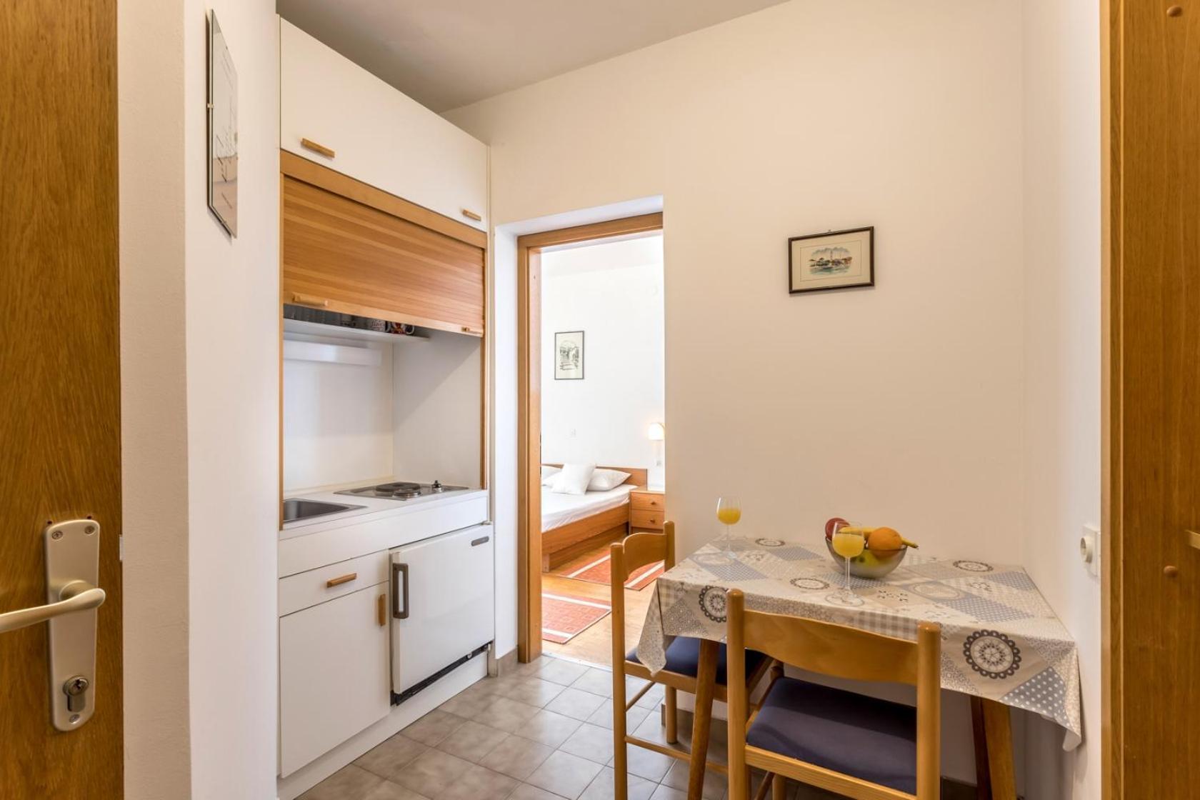 Apartments&rooms with parking space Baska Voda, Makarska - 301 Bagian luar foto