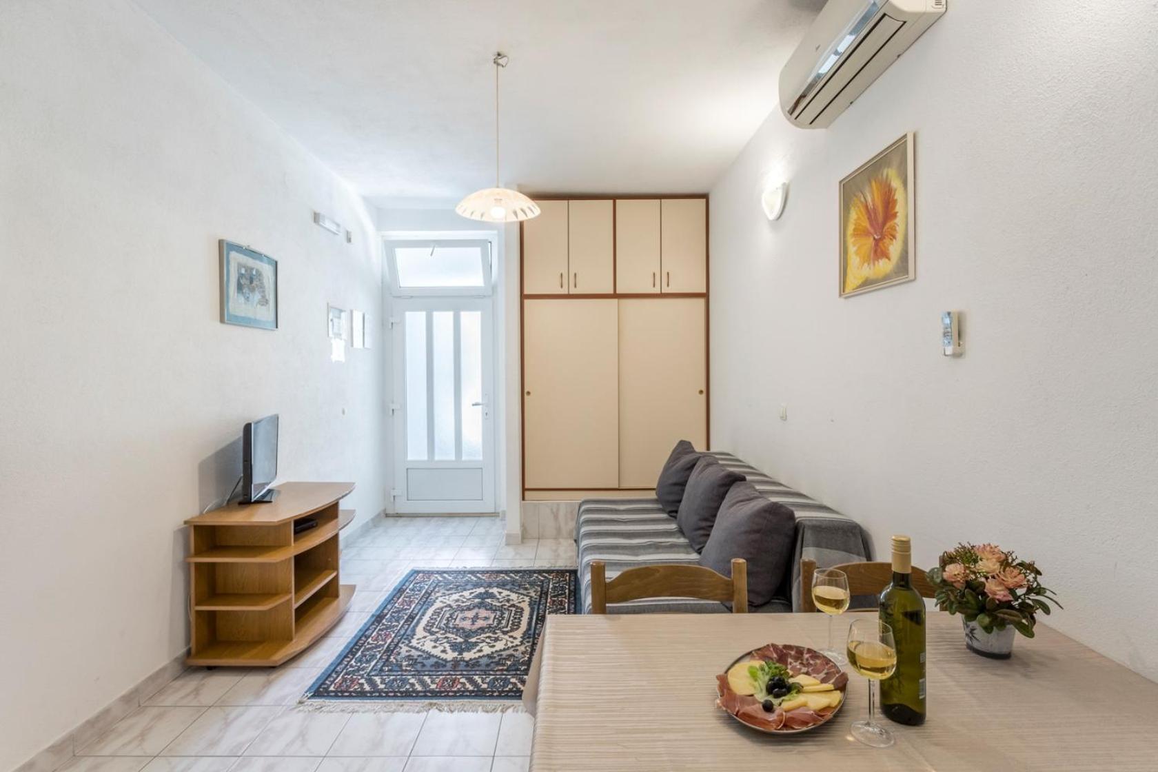 Apartments&rooms with parking space Baska Voda, Makarska - 301 Bagian luar foto