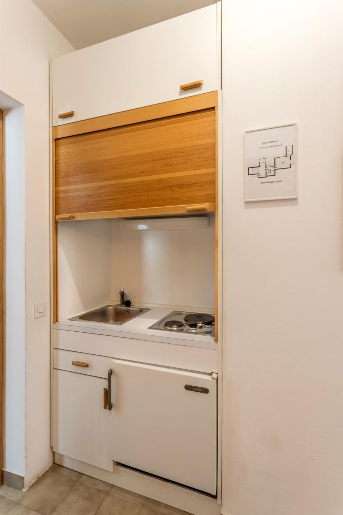 Apartments&rooms with parking space Baska Voda, Makarska - 301 Ruang foto