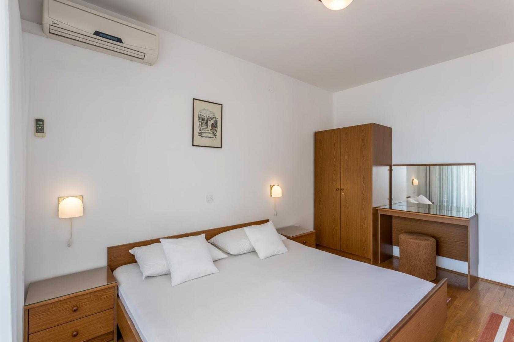 Apartments&rooms with parking space Baska Voda, Makarska - 301 Ruang foto
