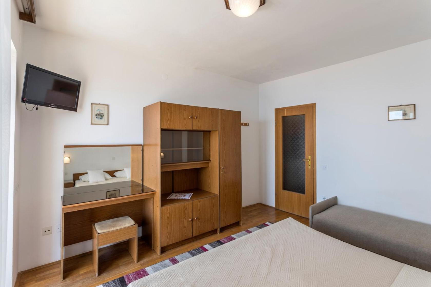 Apartments&rooms with parking space Baska Voda, Makarska - 301 Ruang foto