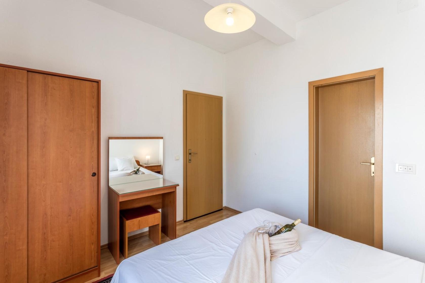 Apartments&rooms with parking space Baska Voda, Makarska - 301 Ruang foto